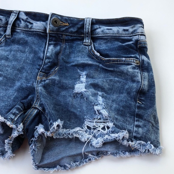 Arizona Jean Co Shorts Women’s Junior Size 1 Distressed Blue‎ Jean Button… - Picture 3 of 8